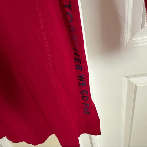 Peloton size Small Red Modern Weekender Side Slit Sweatshirt Together We Go Far - Picture 6 of 7
